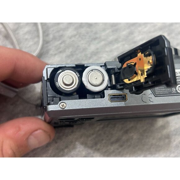 Kodak EasyShare Z1275 12.1 Mp Digital Camera - Dark Gray - Picture 7 of 9